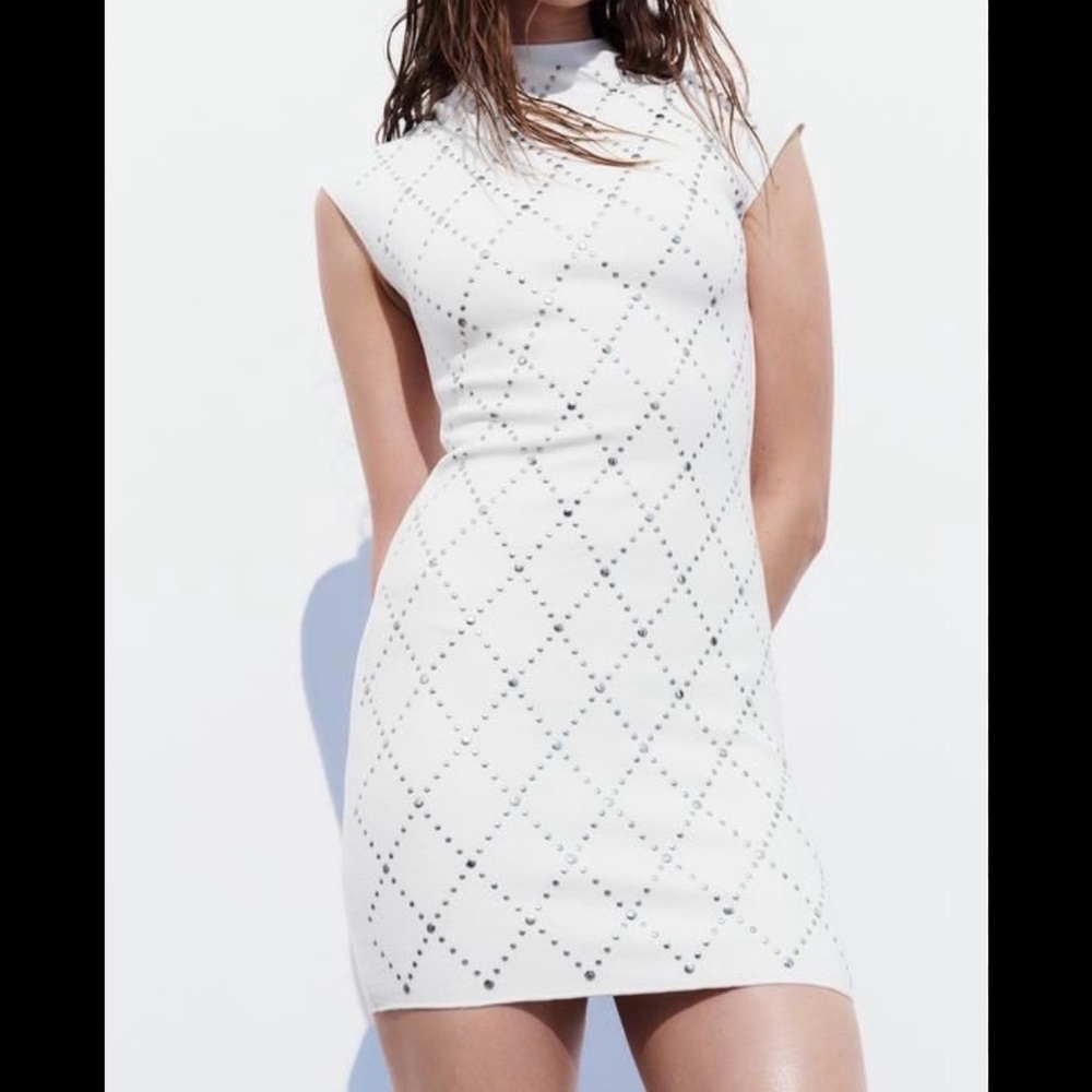 Zara White Mini Dress with Cutout Design